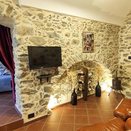 Apartamento Casa Bertagna Rocchetta Nervina Exterior foto