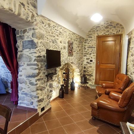 Apartamento Casa Bertagna Rocchetta Nervina Exterior foto